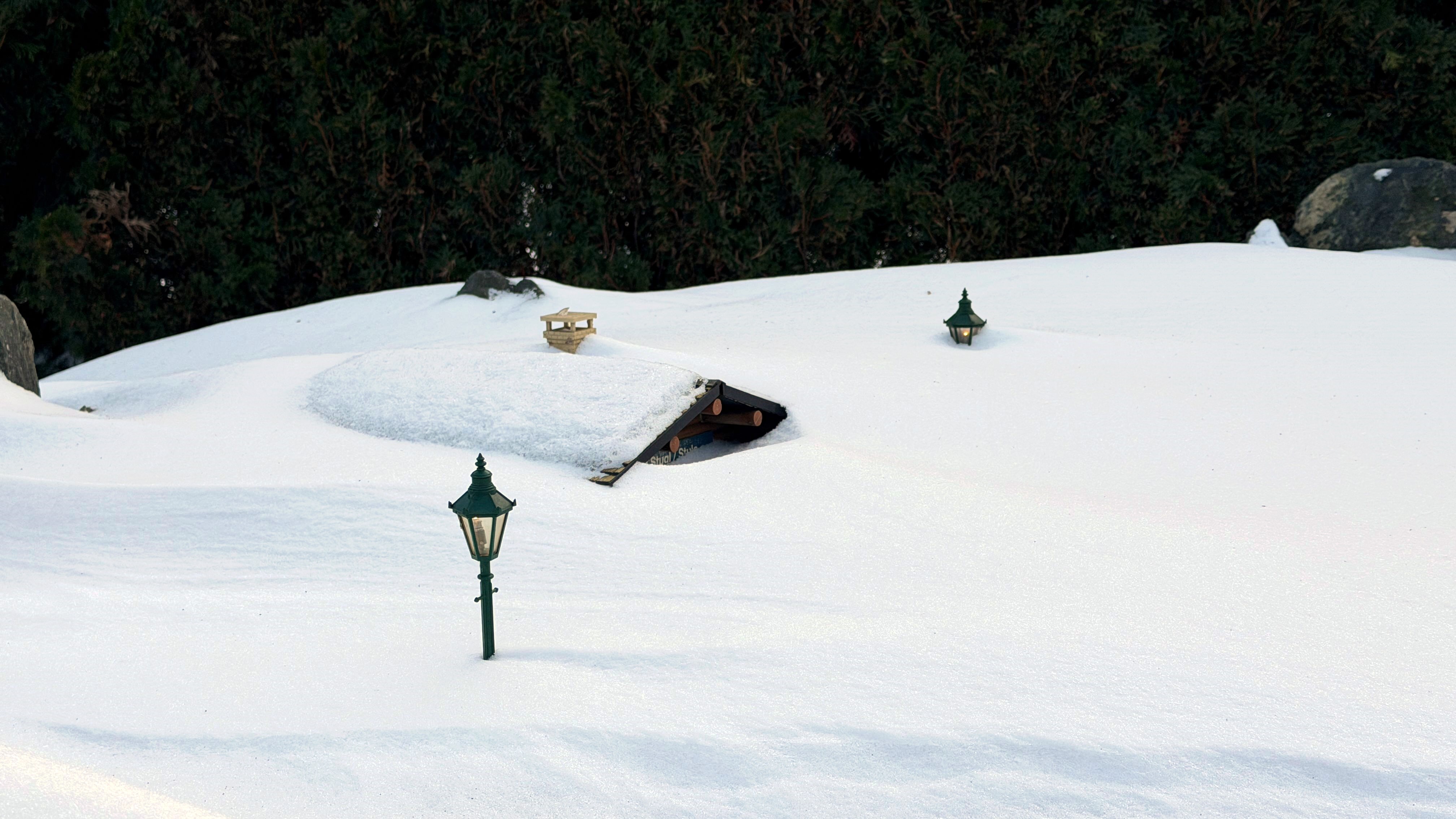 Hier geht im Februar 2026 nun nichts mehr in Sachen Gartenbahn im Norden. Wir freuen uns auf den Frühling.