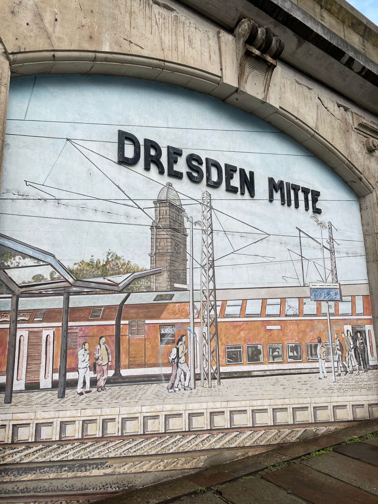 Wandgemlde Bahnhof Dresden Mitte. 