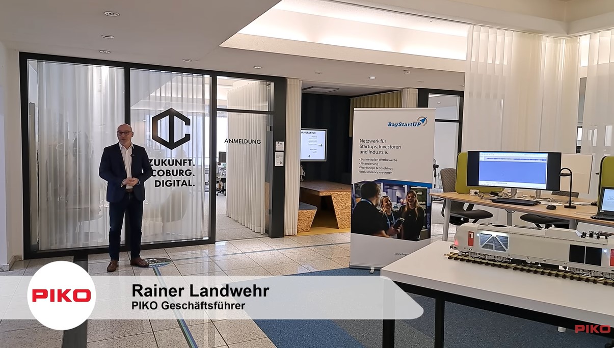 G PIKO G-SmartControlwlan Set - Vorstellung im DigitalCenter bei Zukunft Digital in Rödenthal bei Coburg. Vorstellungsvideo mit CEO Rainer Landwehr und Detelf Richter Kundendienst Digital.