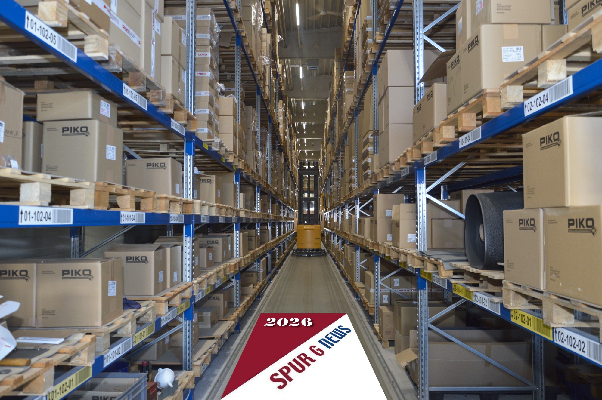 Ger�stet f�r die Zukunft und schnelle Logistik. Das Hochregallager in Sonneberg f�r die Produkte in G, H0, N und TT. 