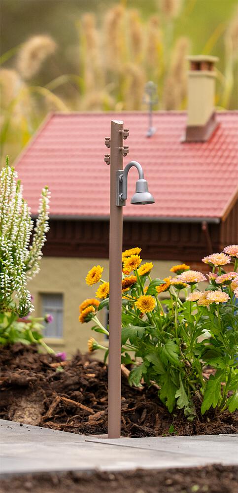 POLA Art. Nr. 333232 - Holzmast mit Bogenleuchte, 2 St�ck 