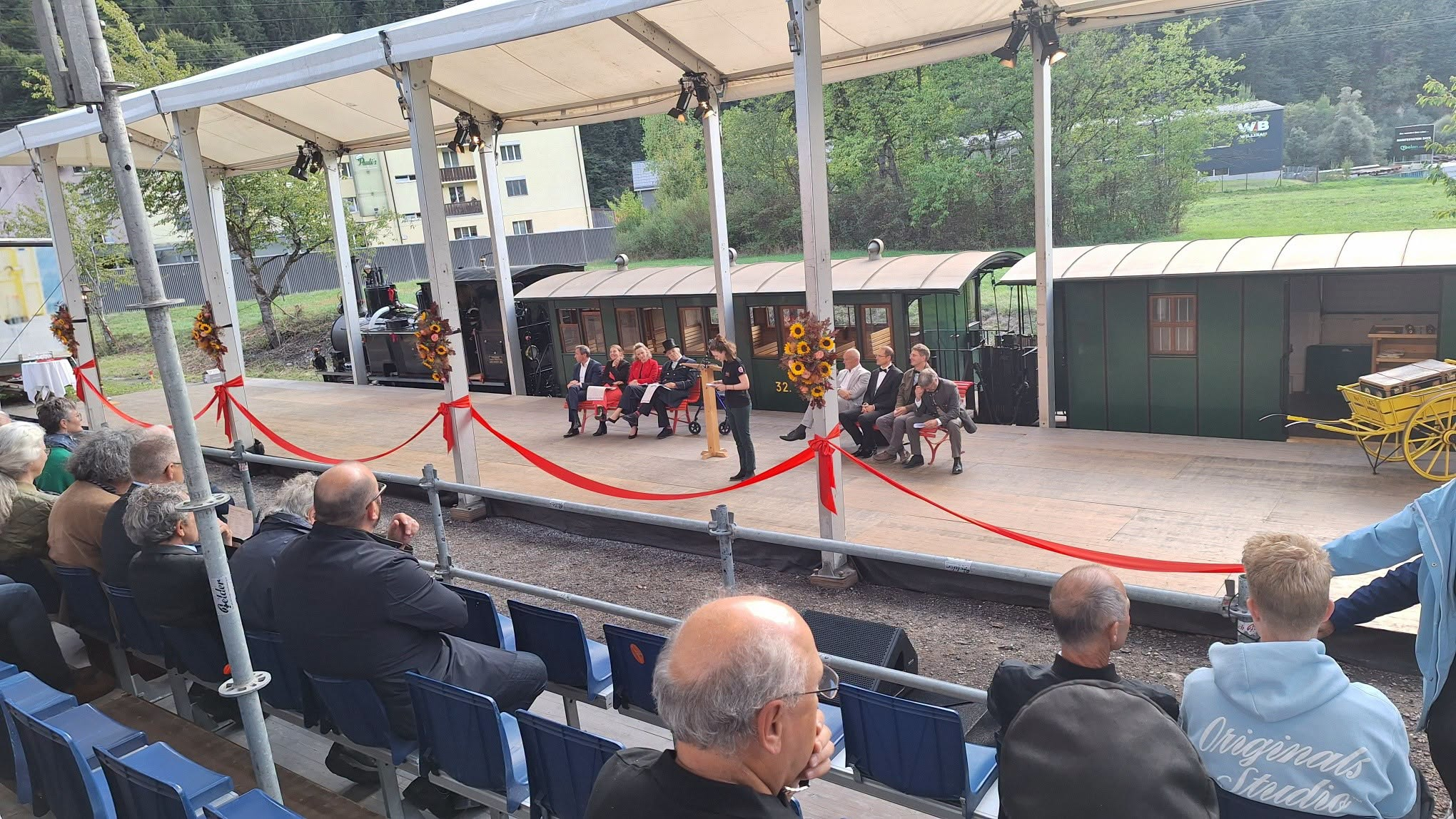 Ankunft des Sonderzuges mit der Heidi Dampflok beim Holzverladegleis in Schiers. Danke an den Verein Dampffreunde der Rhätischen Bahn die das Bild auf Faceook veröffentlicht haben.