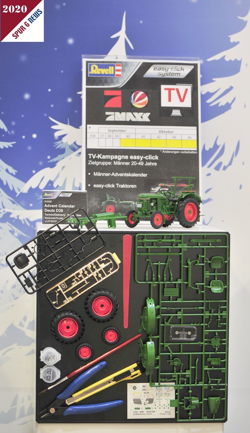 Bei Revell In der Halle 12.2, 2. Stock, gibt es für Männer zwischen 20 und 49 Jahren einen Adventskalender. Dieser beinhaltet den aus dem vergangenen Jahr bekannten Deutz D 30 Traktor in grün als easy-click system. Hierzu noch Werkzeug und Farben für eine Alterung oder eine persönliche Note. Erscheinungstermin ist September 2020.