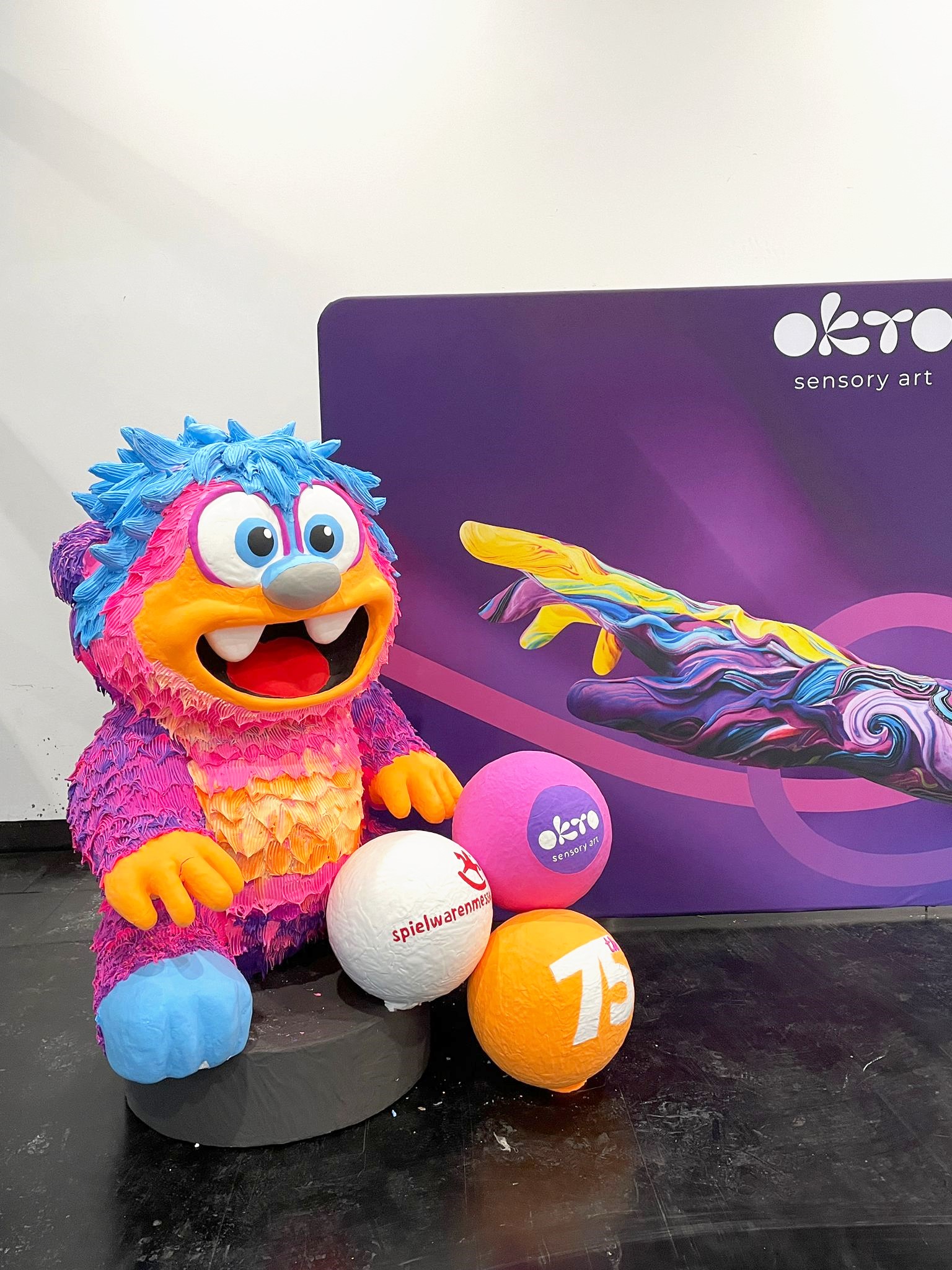 Furrington FairBear - hier etwas größer als die Plüschfigur.