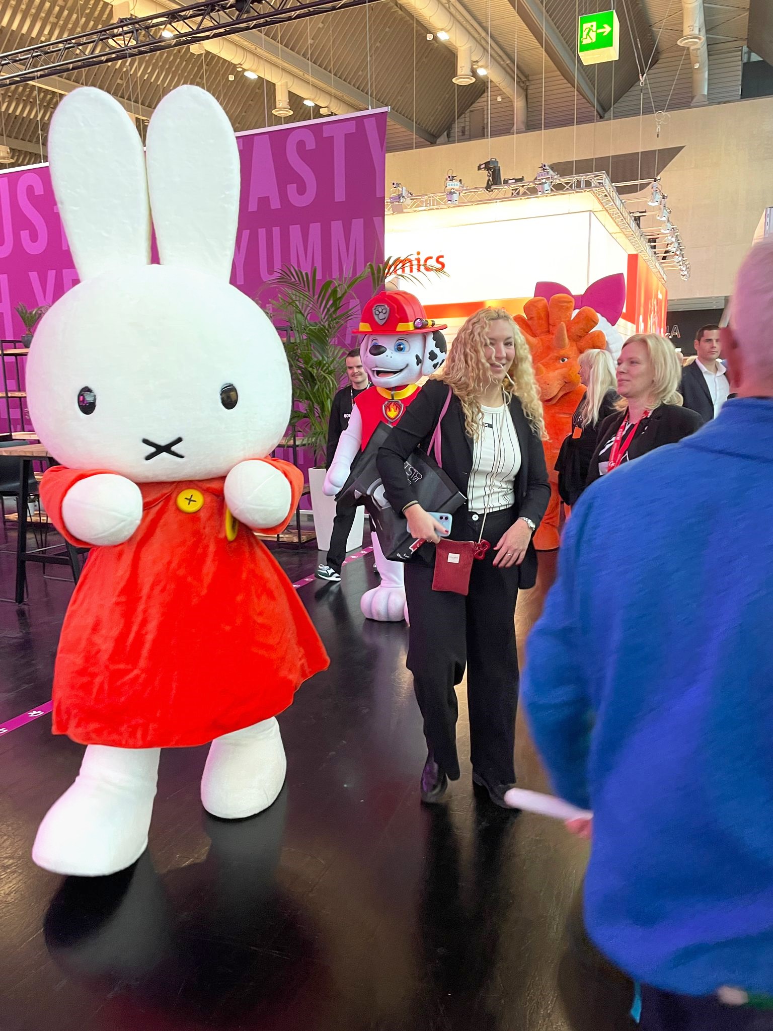 Schön anzusehen die Waking Acts - Fernseh- und Comic Figuren in Lebensgröße und größer.